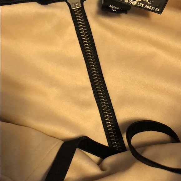 Guess Ruffle Tank - Picture 11 of 12